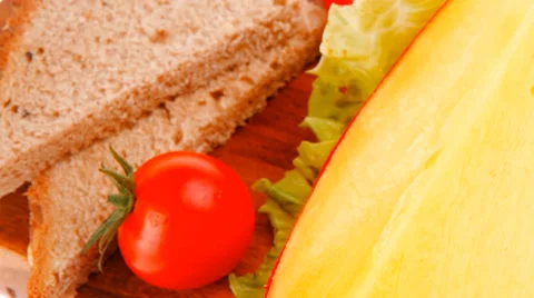 Cheese and vegetables Vídeos de archivo 37654545