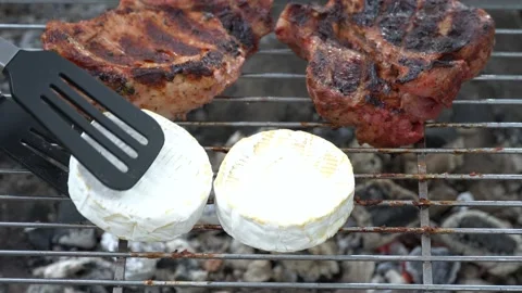 Cheese on barbecue. Vidéo 161736063