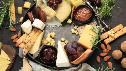 Cheese board Stock Footage 173371690