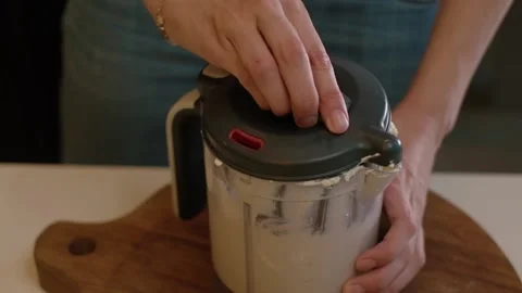 Cheese breakfast. On the table is a food processor with ingredients cottage Vídeo Stock 155072532
