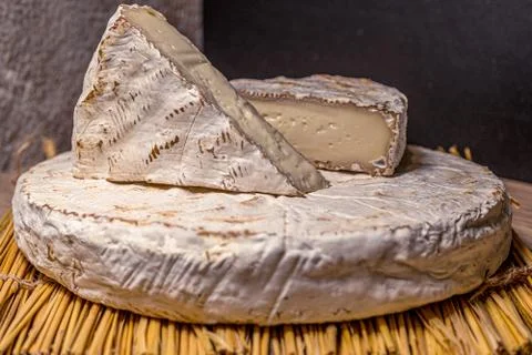 Cheese Camambert. Rustic set on black backdrop. Healthy fresh nutrition. Healthy Foto stock