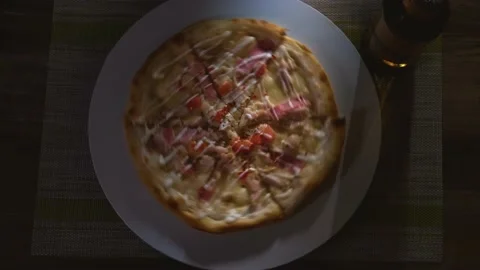 Cheese pizza. Rotates on a plate. Video stock 205076257