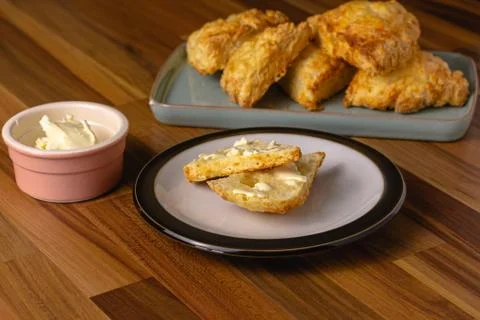 Cheese scones on a plate Foto stock