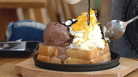 Cheese toast Stock Footage 52931731