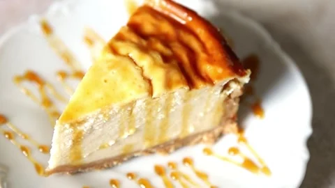 Cheesecake sweet dessert, slice of cake tasty snack fresh gourmet food Stock Footage 336678931