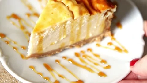 Cheesecake sweet dessert, slice of cake tasty snack fresh gourmet food Stock Footage 336678935