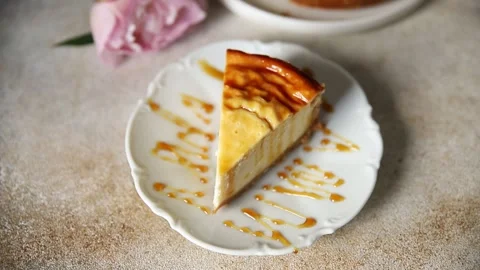 Cheesecake sweet dessert, slice of cake tasty snack fresh gourmet food Stock Footage 336678940