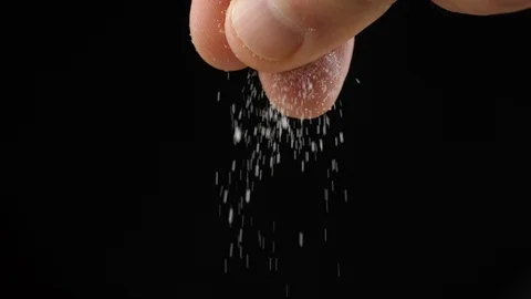 Chef adds salt to the dish, cooking in slow motion, cooking food Vídeo Stock Grátis 110909968