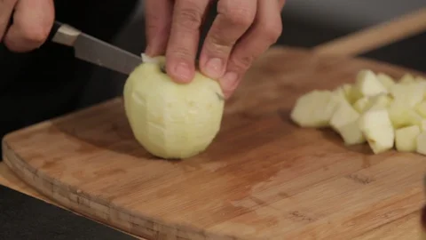 Chef chopping Apples Stockbeeldmateriaal 85863296