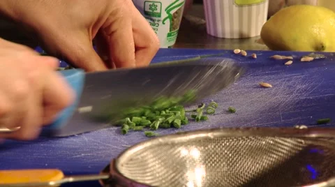 Chef chopping onions Stock-Footage 55165372