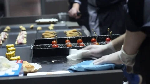 Chef cleans jobs Stock Footage 73425653