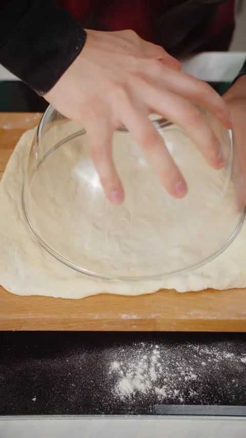 Chef is Cooking Dessert Pizza Video stock 282730086