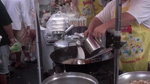 Chef cooking food Video stock 254849126