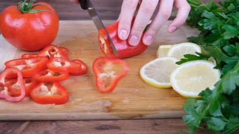Chef cut red pepper Video stock 231571842