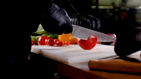 Chef cut tomato 4k Stock Footage 94035183