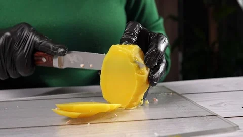 The chef cuts large potatoes for the olivier salad. High quality 4k footage Vidéo 291684384