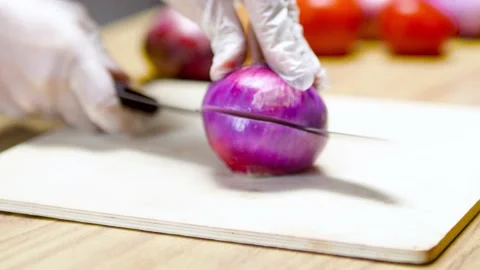 Chef Cutting Onion 스톡 동영상 169843197