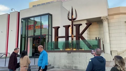 Chef Gordon Ramsay's Hell's Kitchen at Caesars Palace on the Las Vegas Strip. 動画素材 220691965