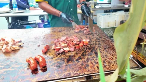 Chef griddling pork meat and sausages at dinner party outside - Food and summer 스톡 동영상 338212552