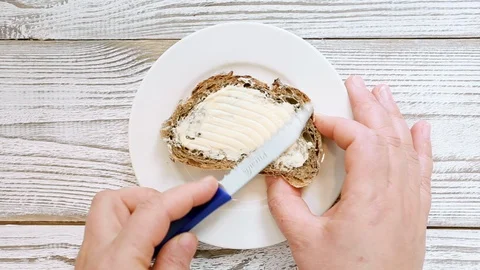Chef hand making sandwich Stock-Footage 113073448