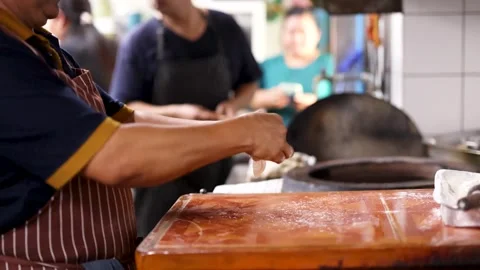 Chef Hands Kneading and Preparing Roti Dough in Indian Restaurant Kitchen Vídeo Stock 338375142
