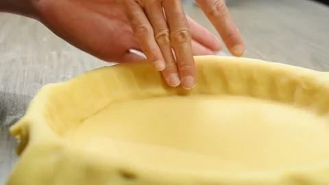 Chef hands prepare a tart for baking. Stock-Footage 195531509
