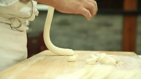 The chef made dumplings and pulled the medicine (3) Stock Footage 202168409