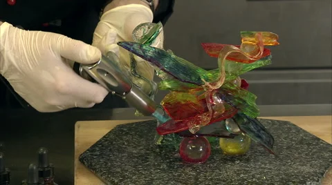 Chef makes hard candy sculpture Video stock 986664