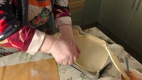 The chef makes pizza with avocado and tomatoes. healthy food concept Stock-Footage 149311412