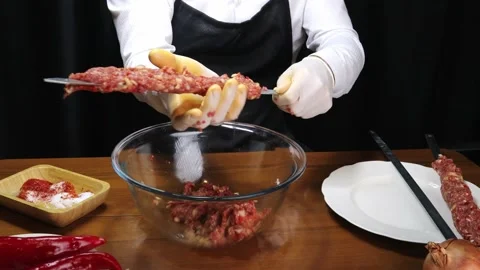Chef making kebab 스톡 동영상 190080395