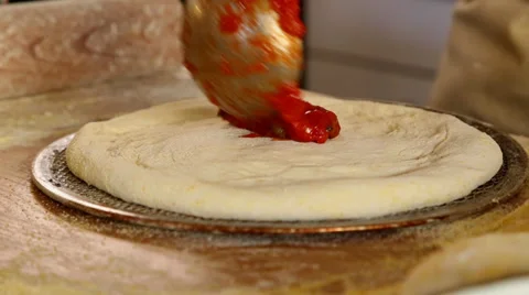 Chef making a pizza Stock Footage 32423546