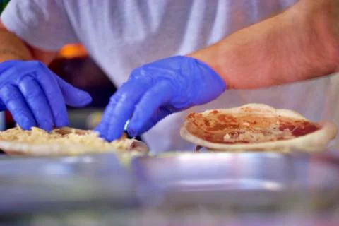 Chef making pizza Fotos de archivo