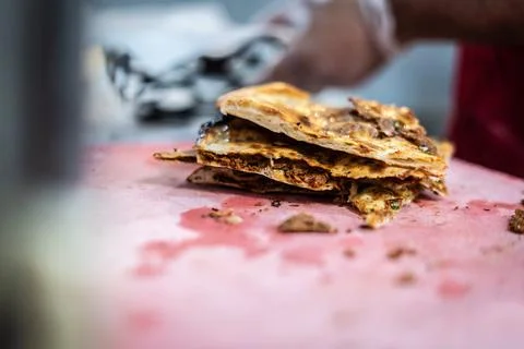 Chef making a tandoori bread Foto stock