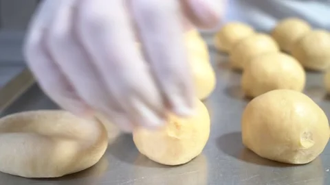 The chef is making Turkish pastries. Stock Footage 150091959