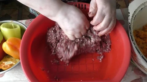 The chef prepares fried scoops with meat Stock Footage 166337457