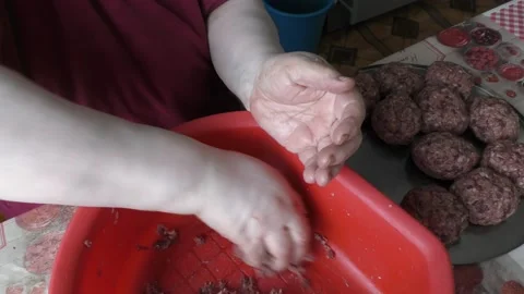 The chef prepares minced deer cutlets Video stock 156677997