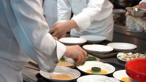 Chef preparing an appetiser dish in the restaurant kitchen. Stock Footage 108523615