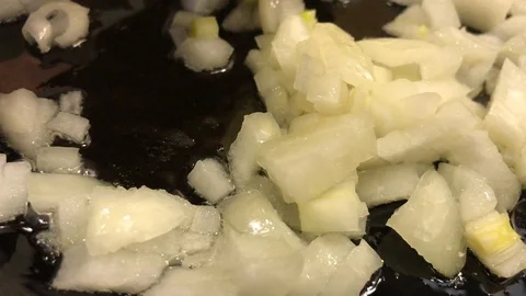 Chef preparing bechamel sauce in a pan. Video stock 104134713