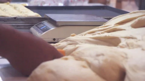 Chef preparing bread in kitchen Stock-Footage 62912448