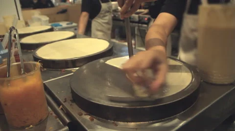 Chef preparing crepe Video stock 60212597
