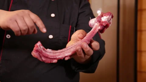 The chef processed and chopped the ribs (4) Stock Footage 202162174