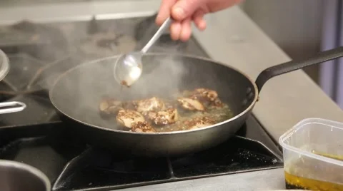 Chef of the restaurant 動画素材 47548435