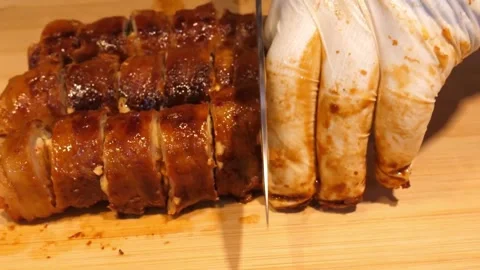 Chef Slicing Crispy Grilled Pork Belly Kimchi Cheese Roll on Wooden Board 스톡 동영상 343588113