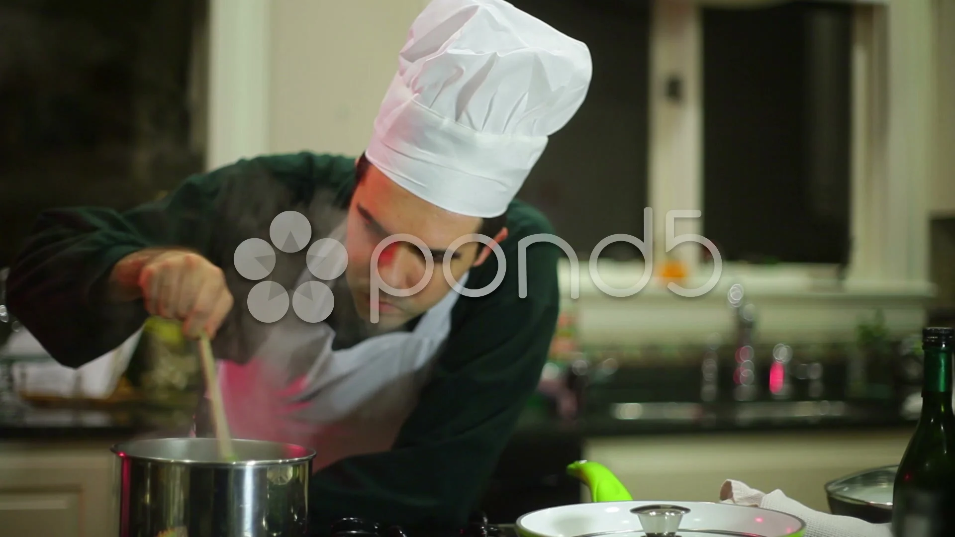 https://images.pond5.com/chef-stirring-pot-stir-2-footage-032454077_prevstill.jpeg