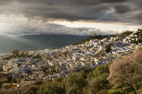 Chefchaouen Hillside From Sunset to Night, Timelapse Stockbeeldmateriaal 124942239