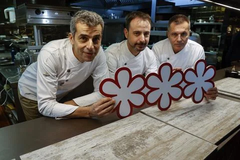 Chefs of 'Disfrutar' restaurant win their third Michelin Star, Barcelona, Spain  Stock Photos