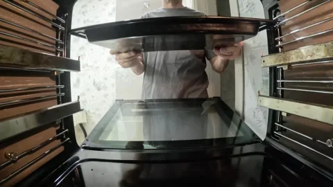 A Chef's Perspective: Exploring the World of Baking from Inside the Oven, Video Stock-Footage 328622383