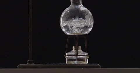 Chemical liquid beaker Stock-Footage 112097301