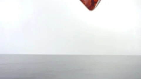 Chemistry beaker falling and breaking, slow motion 스톡 동영상 62279347