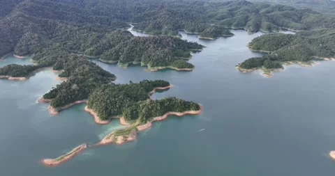 Cheow Lan Lake, also called Rjjaprabha Dam reservoir ,part of Khao Sok National Stock Footage 280340746